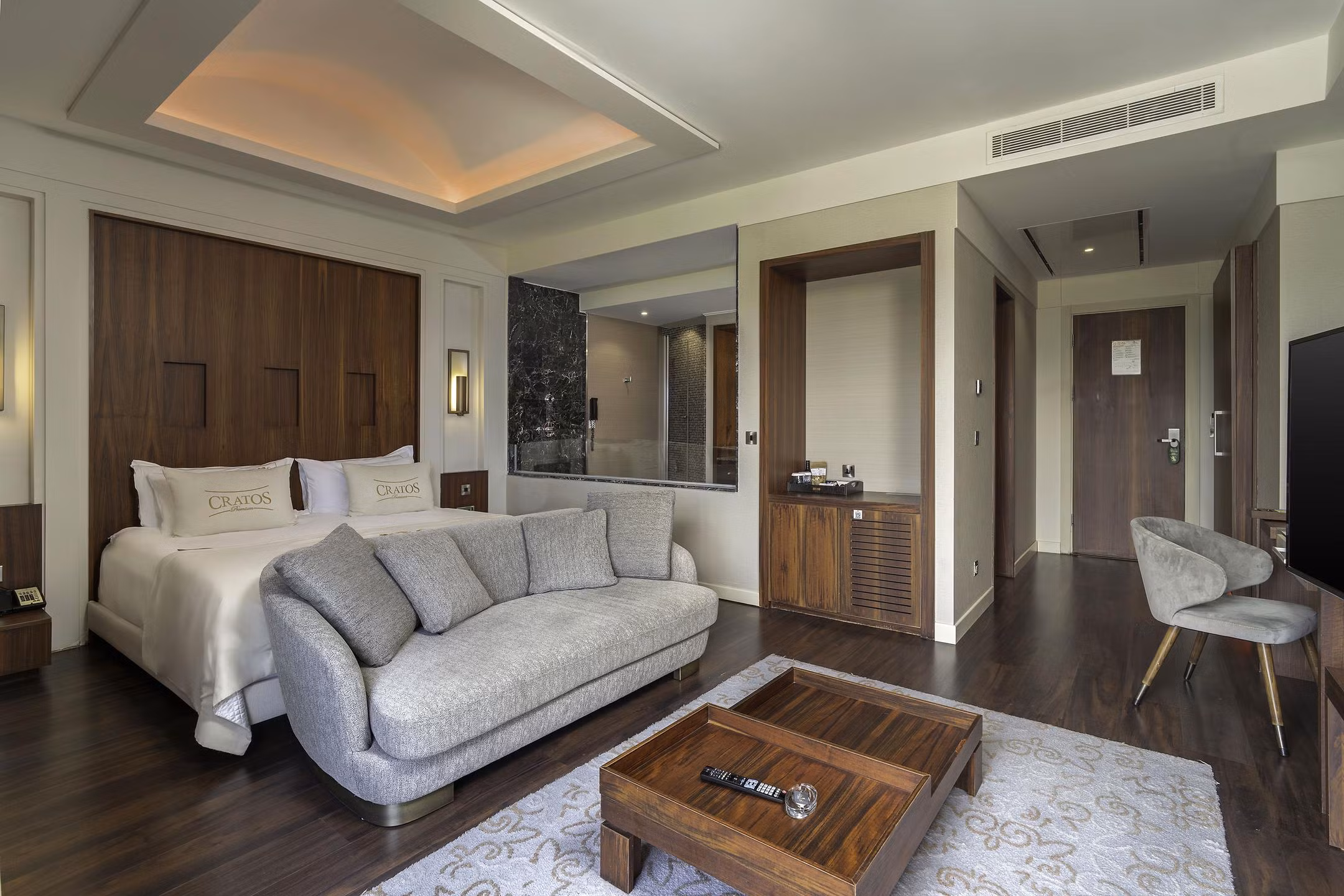 Cratos-Premium-Hotel-Casino-Port-Spa-Oda-392593